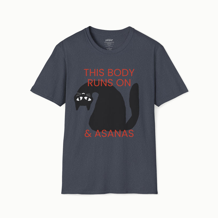Dieser Körper läuft auf Asanas und Katzen - ich